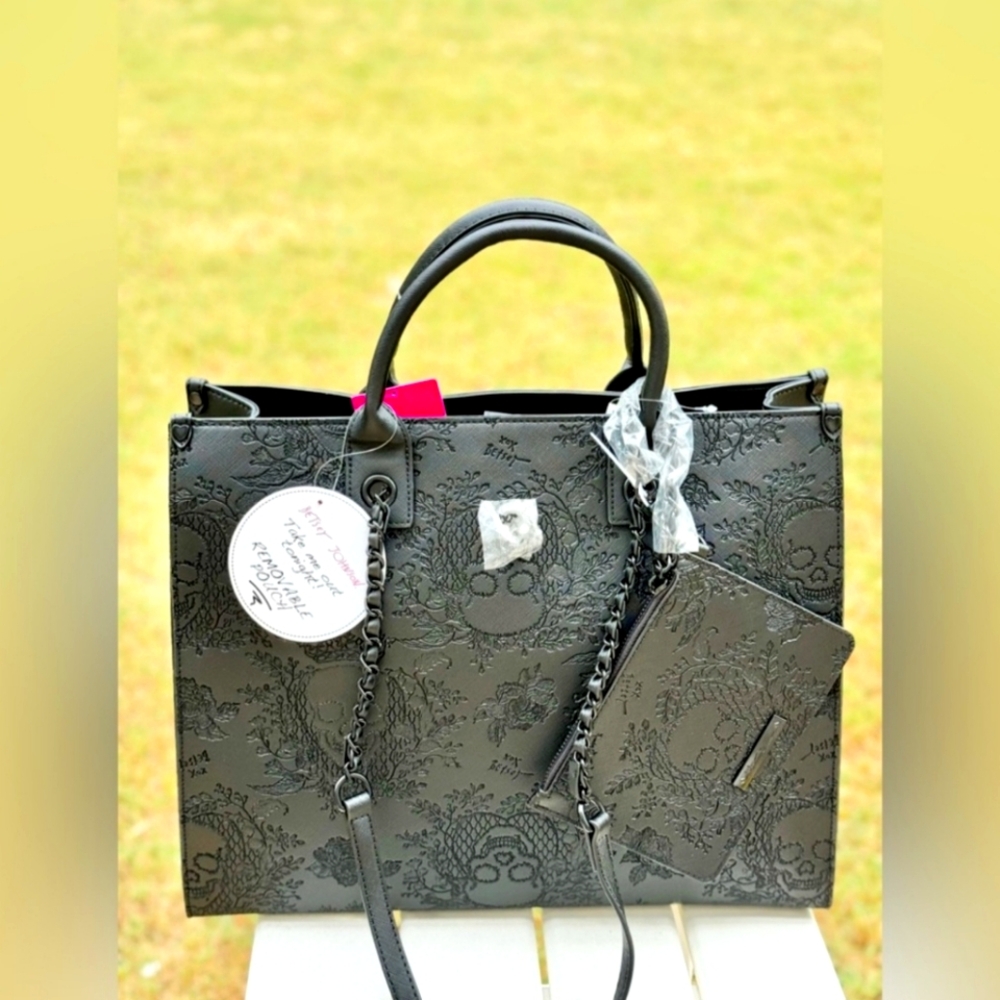 Betsey Johnson Black Skull And Floral Embossed Tote + Detachable Wristlet